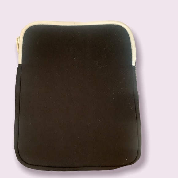 Marc by Marc Jacobs Black Padded IPad Tablet Case Cover Sleeve Bag Neoprene - Picture 5 of 6